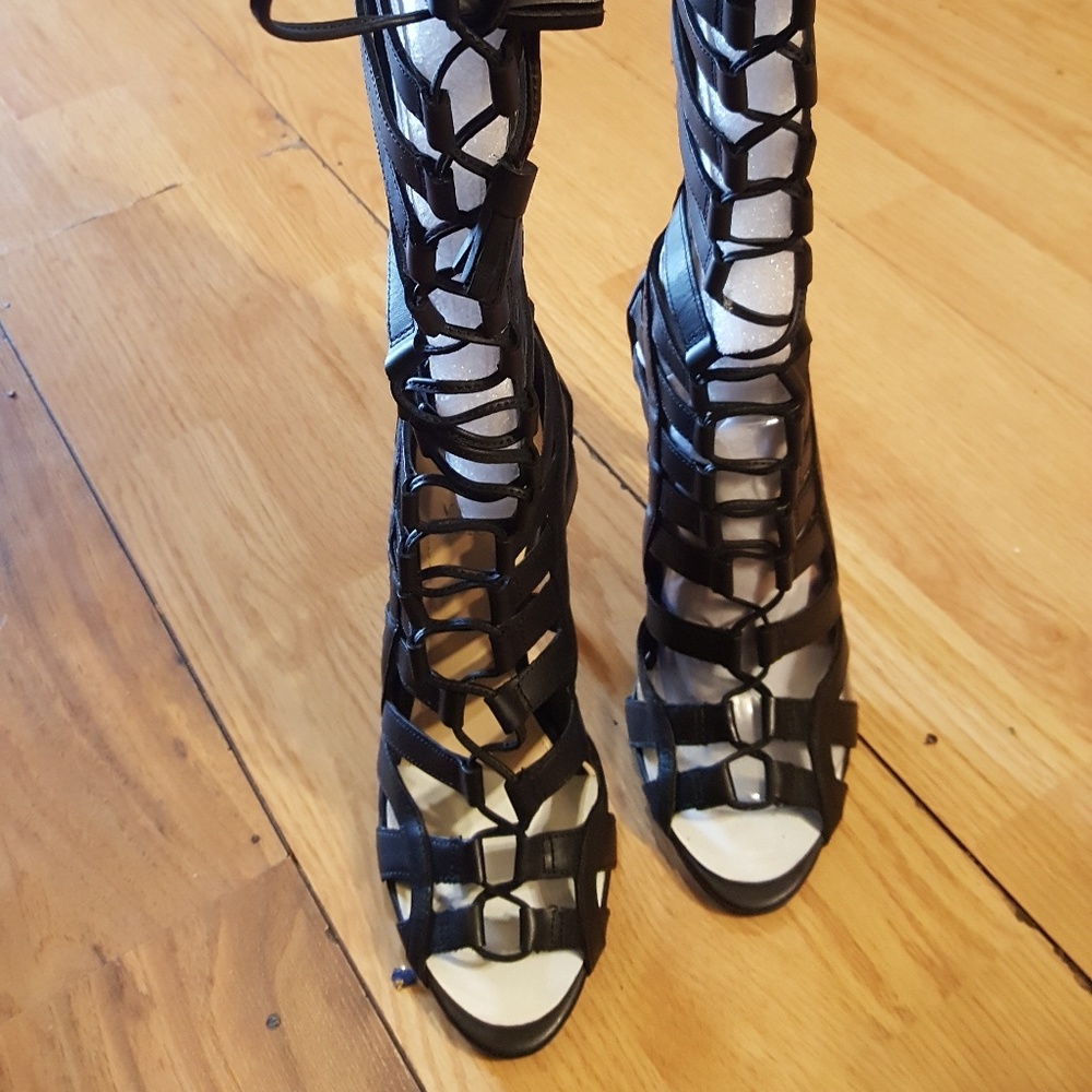 Vince Camuto gladiator heels